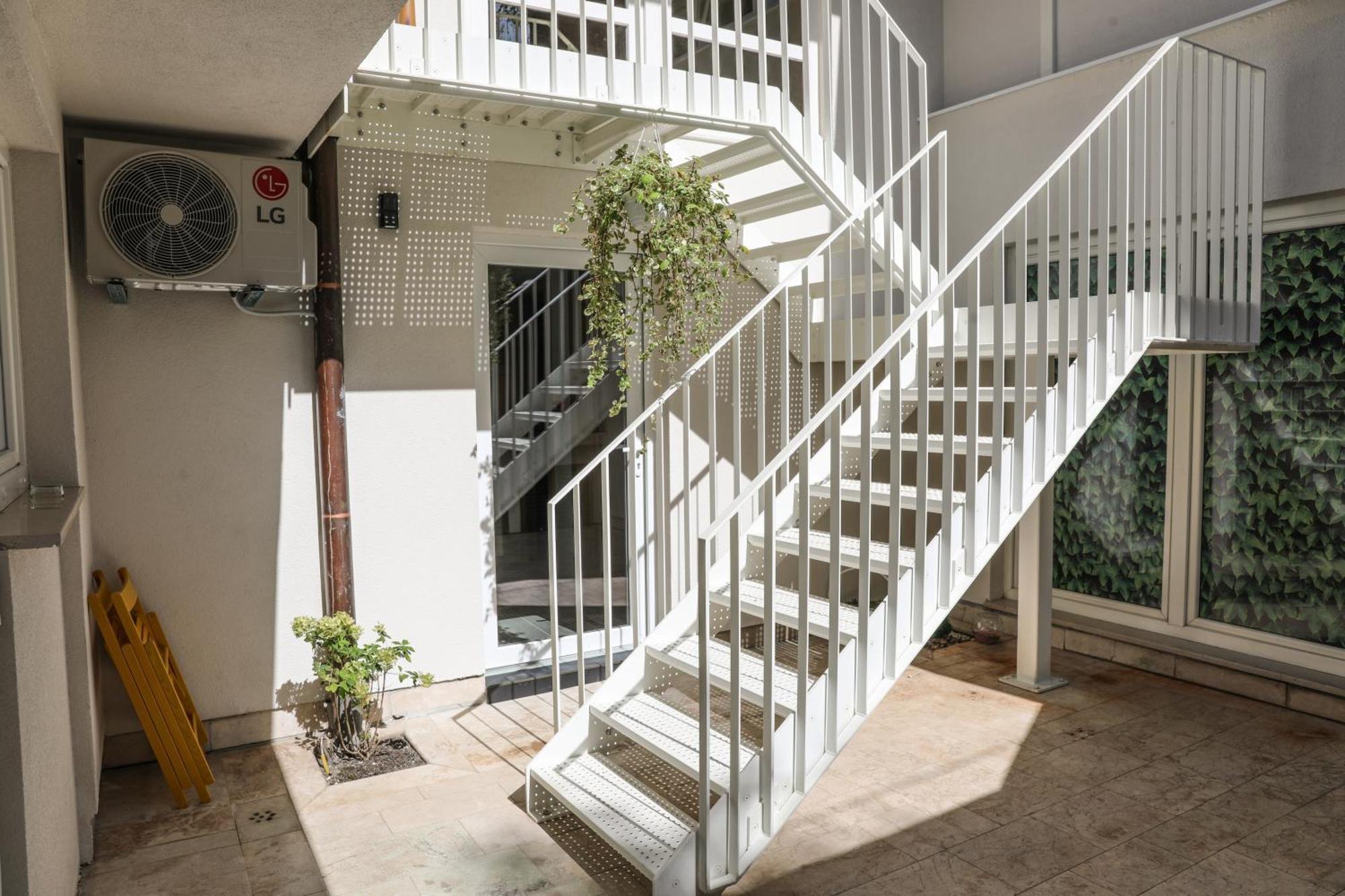 Studio Apartments Visit Point サラエヴォ エクステリア 写真